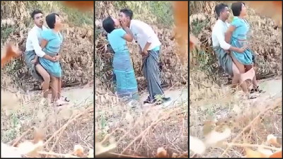 မင်္ဂလာဆောင်ကအပြန်မှာ လမ်းကြုံ လိုးနေတဲ့ ရွာကအတွဲလေး